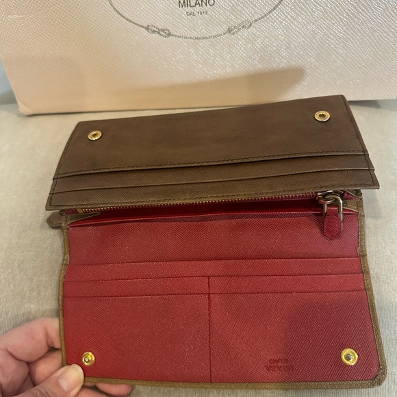 Prada Wallet - Picture 6 of 14